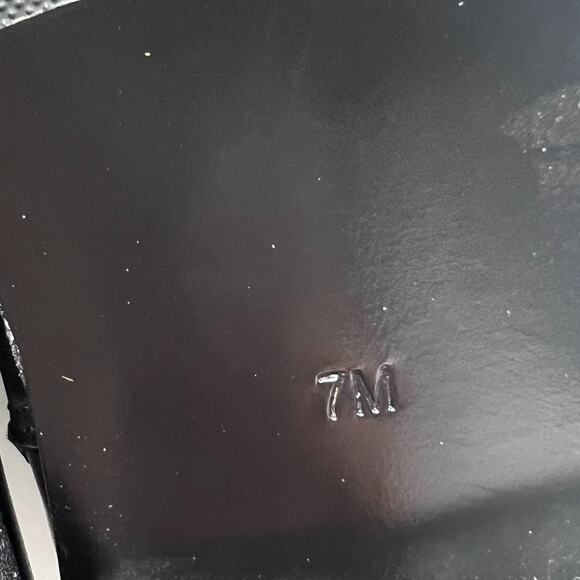 Tory Burch Everly Leather Riding Boots Side Zipper Black Women's 7M NWOB - Picture 8 of 9